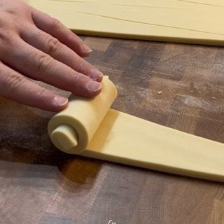 arrotolata triangolo per croissant francesi