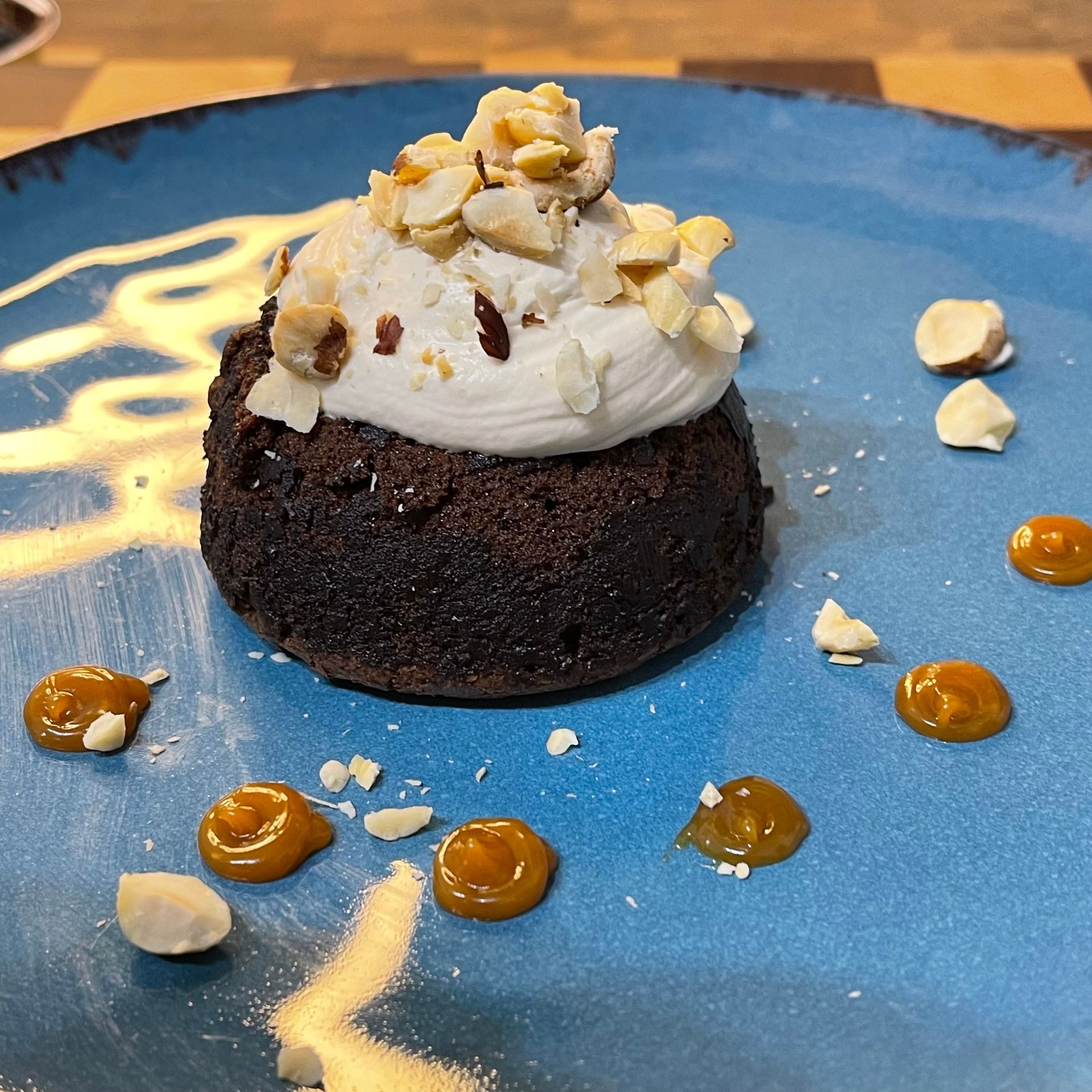 Tortino al cioccolato dal cuore al caramello