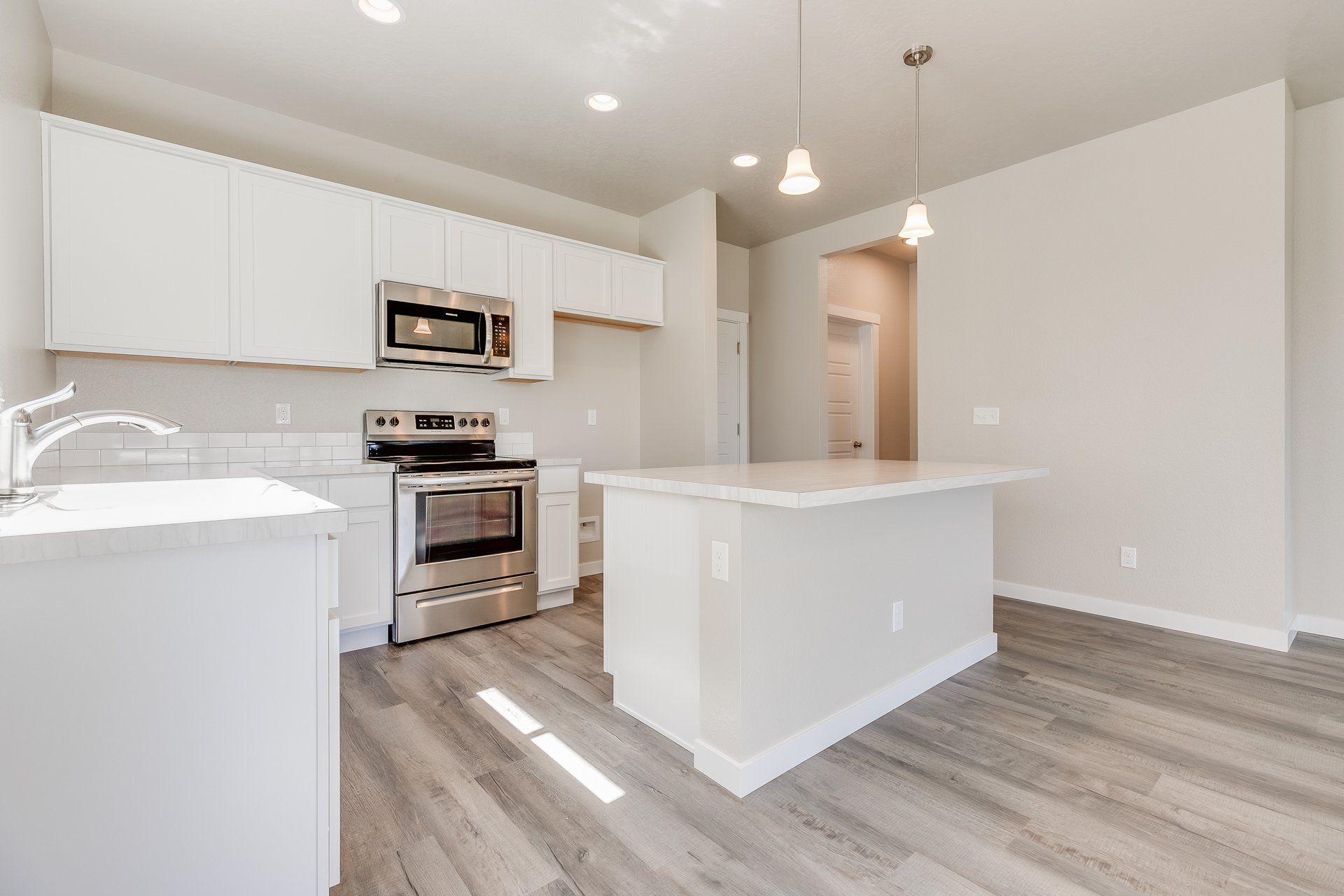 kitchen with appliances