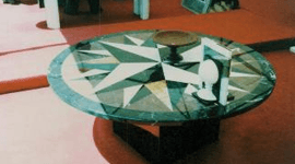 round stone coffee table with north star