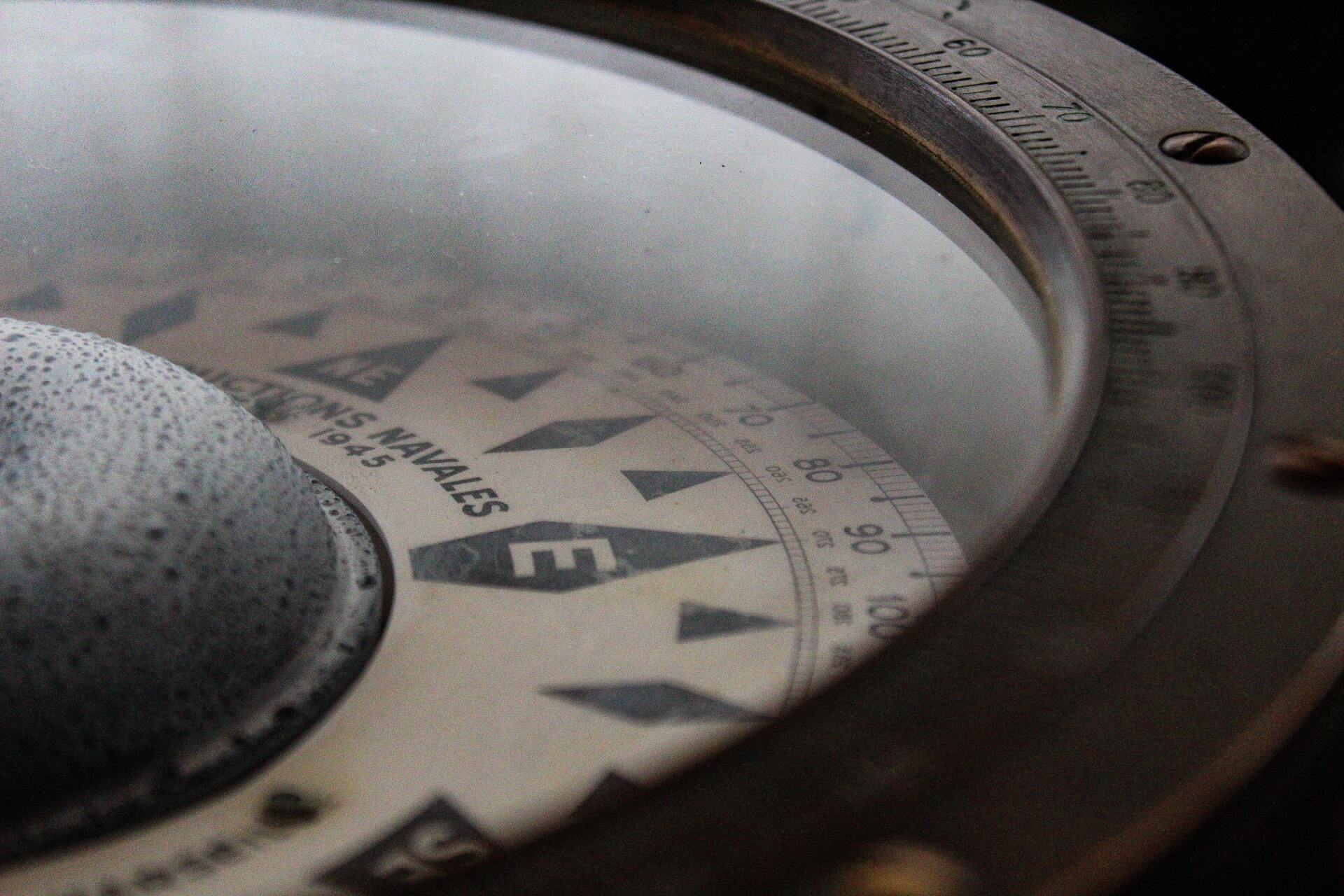 Greif Compass