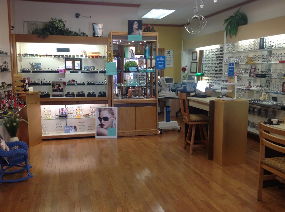 Smith's Optical of Oyster Bay Eye Doctor East Norwich & Bayville NY