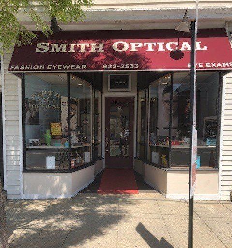 Smith Optical of Oyster Bay storefront
