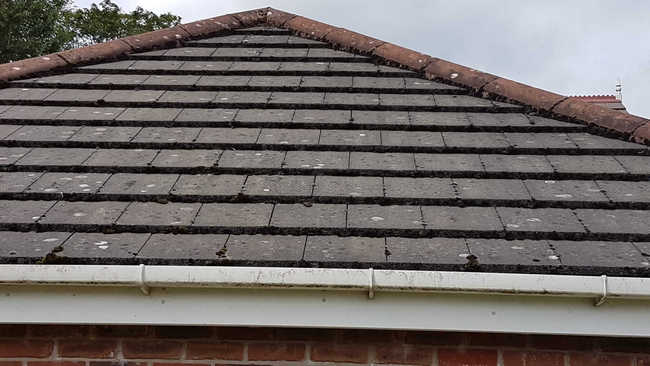 Roof cleaning in Heaton Mersey and Heaton Moor