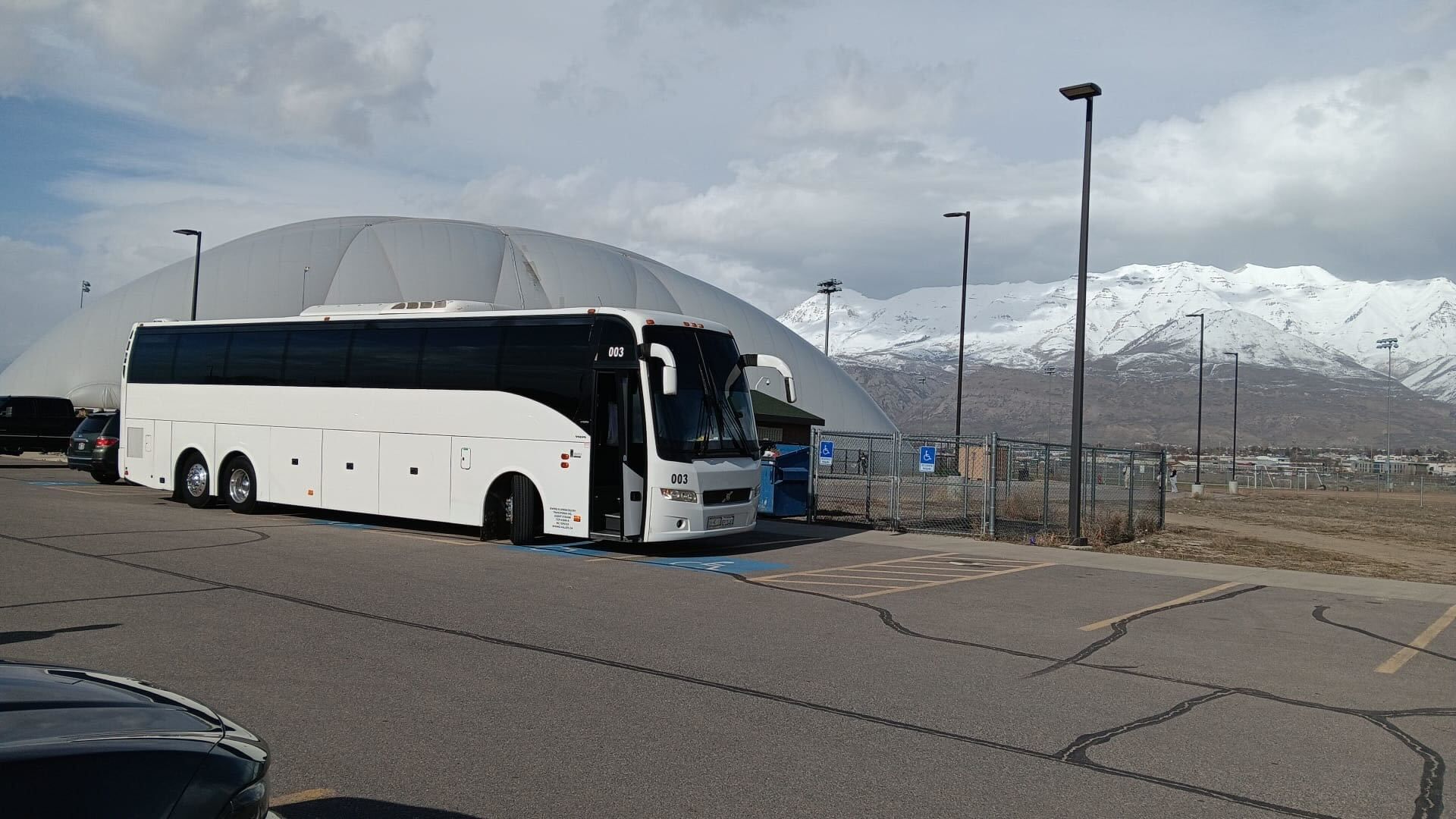 Charter bus travel to key destinations from San Diego