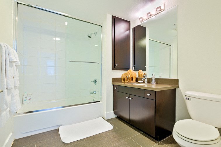 Bluwater Crossing Condos for Rent in Carlsbad, California