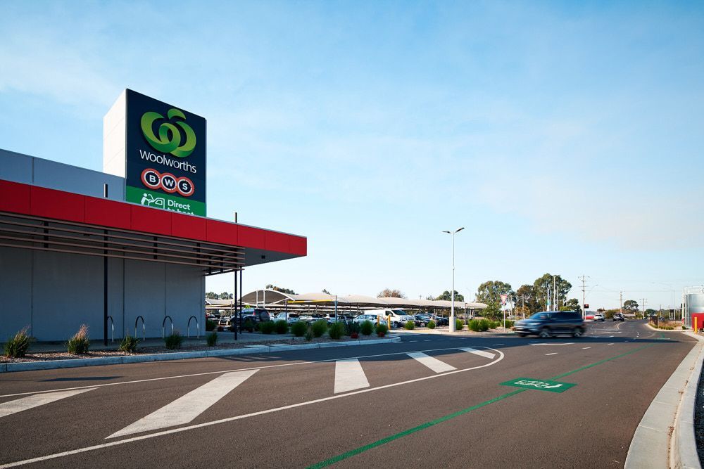 Woolworths Supermarket Exterior With Sign, Awning — Quarrell Civil Construction In Yarrawonga, VIC