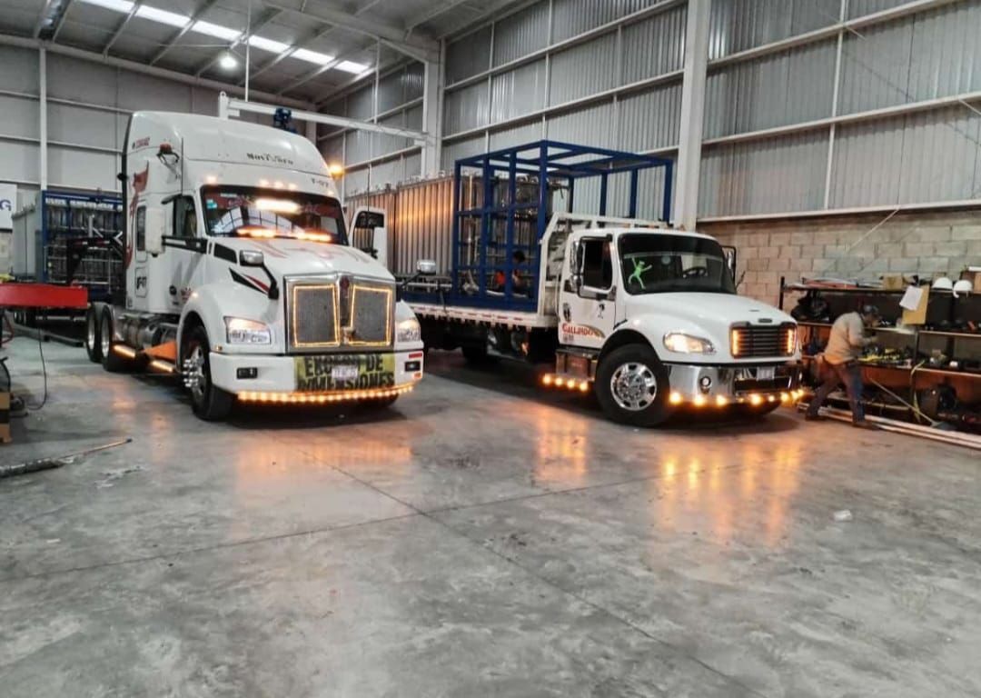 TRANSPORTES ESPECIALES GALLARDO - Plataformas extra largas