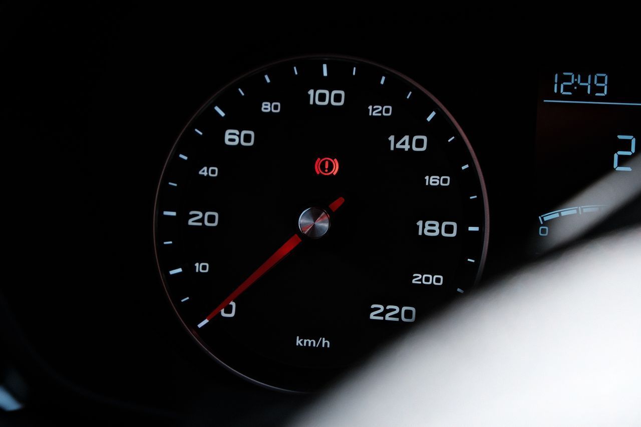 Dashboard warning lights illuminated, a common sign of a body control module fault