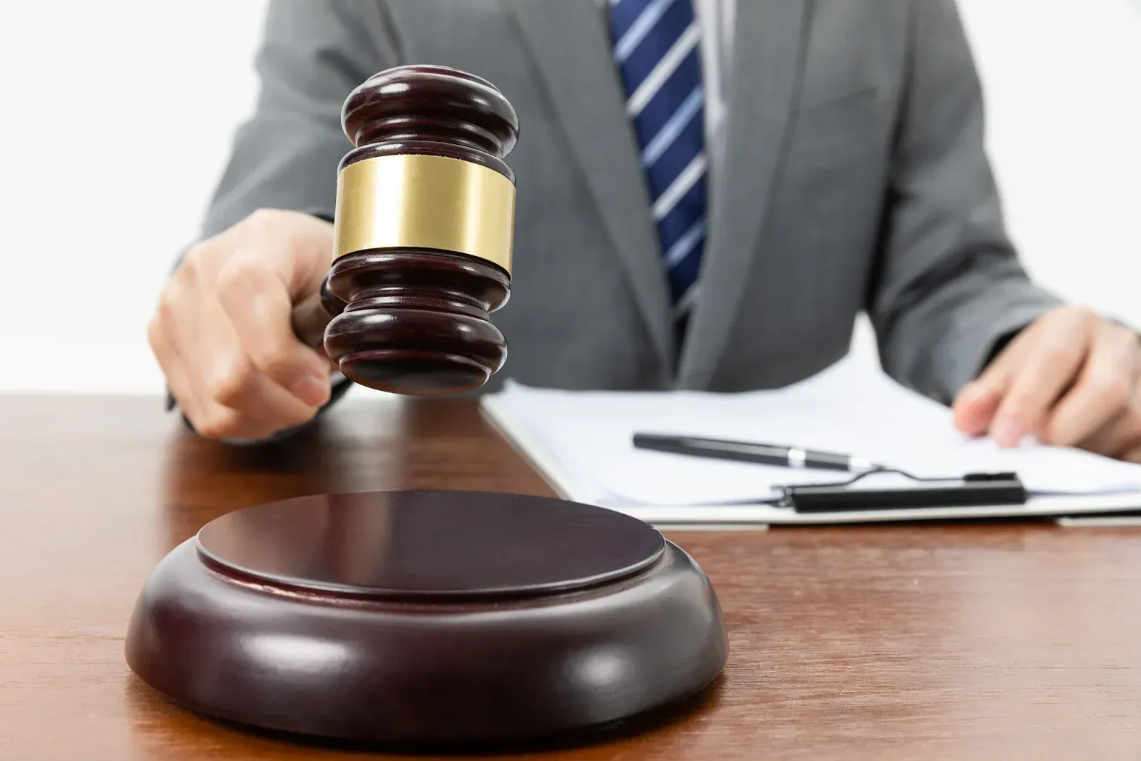 How to Win a Bicycle Accident Lawsuit in California? - How to Win Your Bicycle Accident Lawsuit - When it comes to bicycle accident injuries, knowing the proper steps to take is essential for safeguarding your health and legal rights. Acting promptly and soliciting help from an experienced attorney can make a significant difference in a winning bicycle accident lawsuit. Here are key actions to consider: