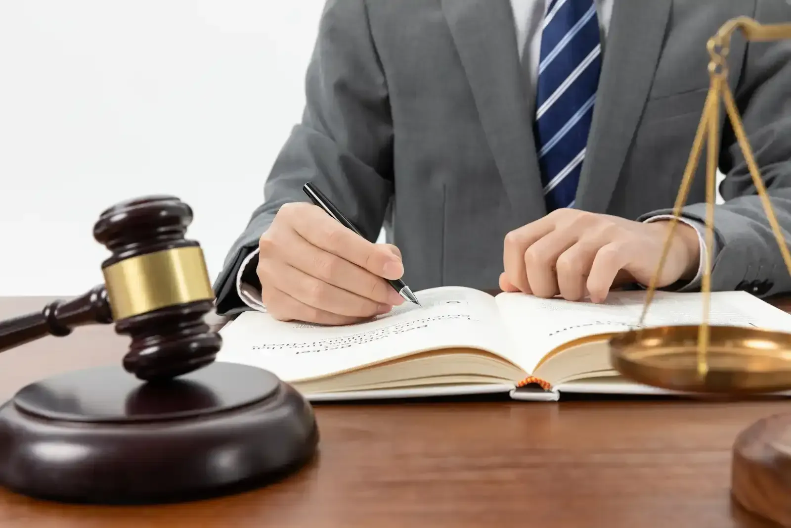 How To Win A Bicycle Accident Lawsuit? - How to Win a Bicycle Accident Lawsuit? - Before moving to the legal process of the bicycle accident claim, it is essential to know how the bicycle accident legal process works. Doing so will help you in taking appropriate measures to build a solid case.