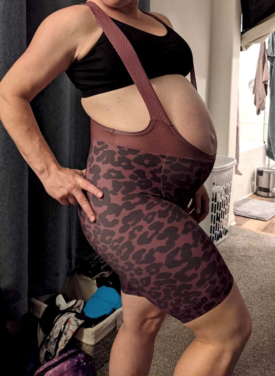 Woman wearing Cycling bib shorts