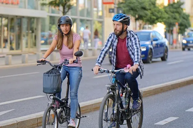Who Has the Right of Way, Cyclists or Pedestrians - Safety Tips for Sharing the Road and Sidewalks Between Cyclists and Pedestrians - Now that you know the importance of understanding right-of-way rules and the potential consequences of accidents. Let's dive into some tips for bicyclists and Pedestrians to avoid right-of-way accidents