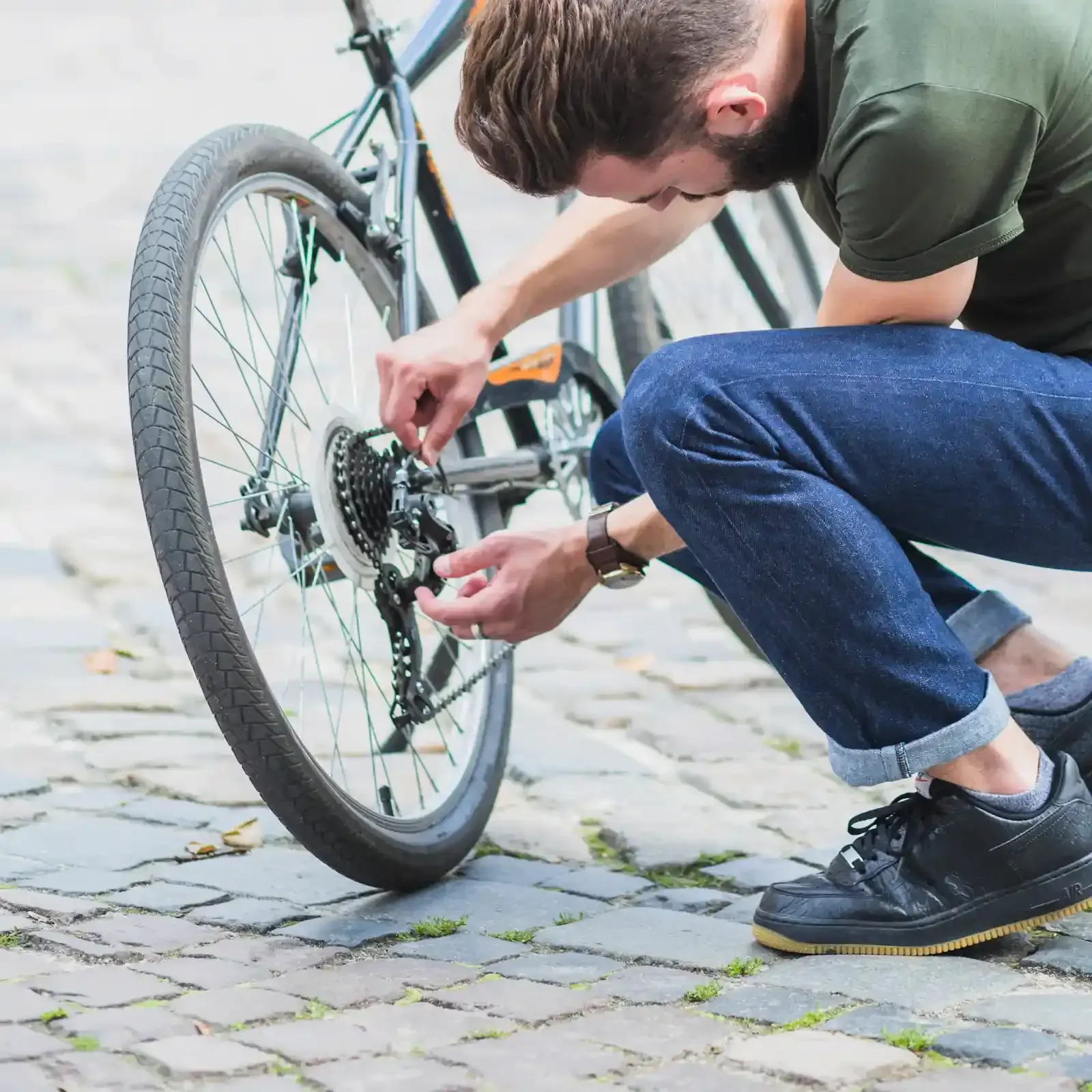 What Happens If an Uninsured Motorist Hits a Cyclist? - California is famous for its extensive network of highways that experience heavy traffic daily. Consequently, in Orange County, motor vehicle and bicycle accidents have become common due to rash driving. Typically, in the event of bicycle accidents, the involved drivers exchange insurance details and proceed to file a claim to cover any damages. But the question arises of what to do in a bicycle accident with a driver who lacks sufficient insurance coverage or is entirely uninsured. The compensation process can become significantly more complex and confusing. Dealing with an uninsured or underinsured motorist and seeking compensation can be challenging. You have to rely on your insurance company for assistance, and you may also face difficulties as they may adopt an aggressive approach toward your insurance claim. It is essential to consult a bicycle accident lawyer in such a case. Your bicycle accident lawyer can understand the disappointment and confusion you may experience in such situations. A bike injury lawyer has extensive expertise in helping injured cyclists in bicycle accident cases and is well-informed in navigating the legal complexities.