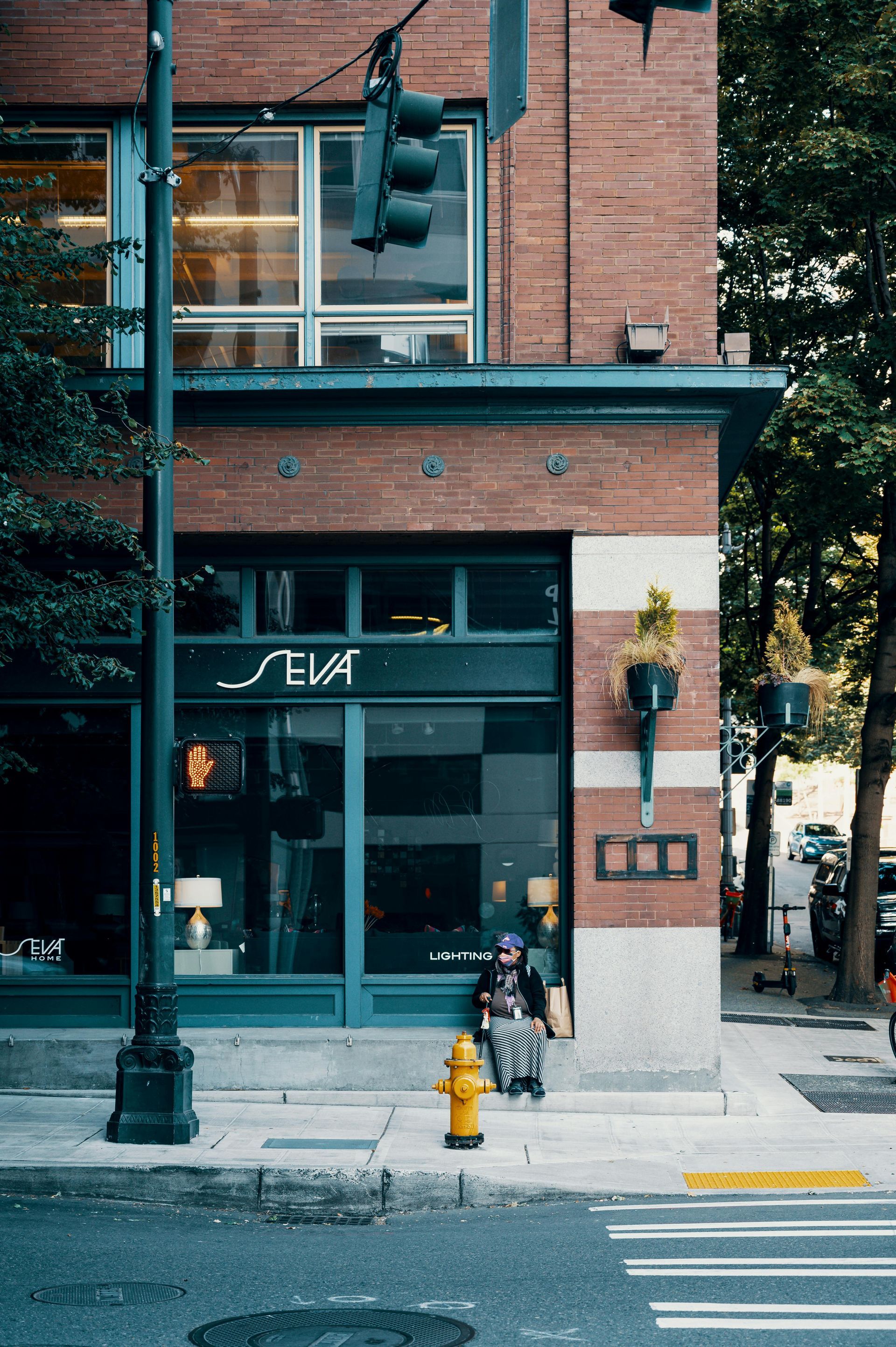 Commercial construction exterior renovation