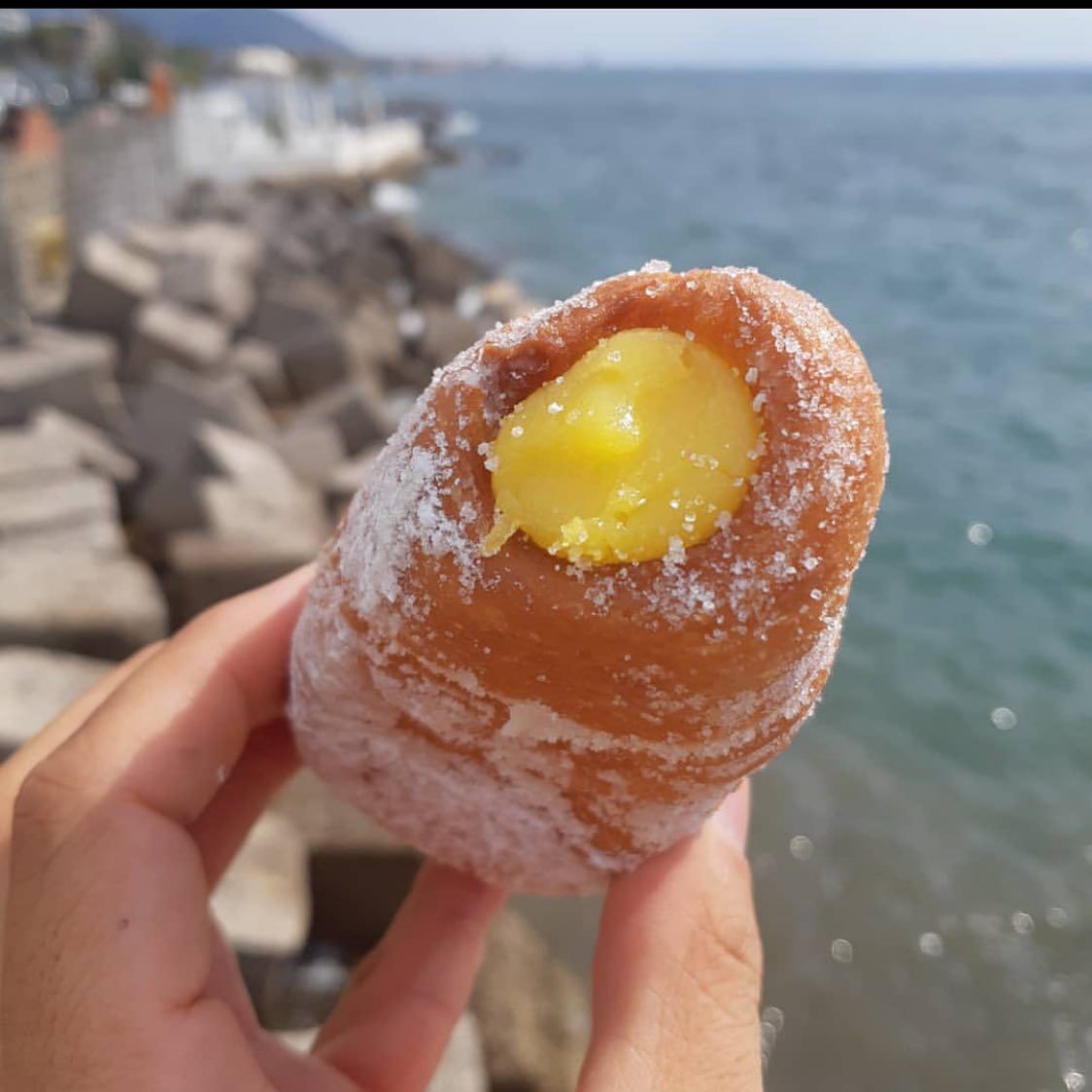 cannolo crema