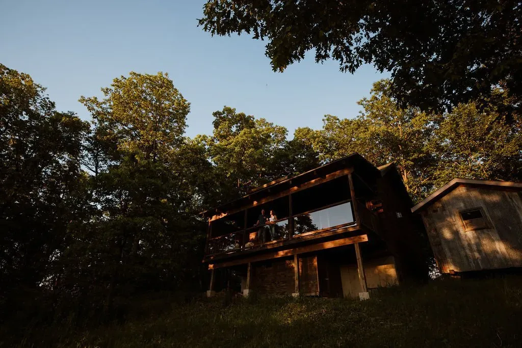 Moss Hill Cabin - Mindoro, WI - High Point Retreats