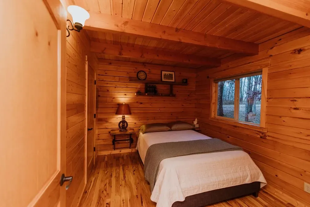 Pettinger Cabin Other Beroom - Mindoro, WI - High Point Retreats