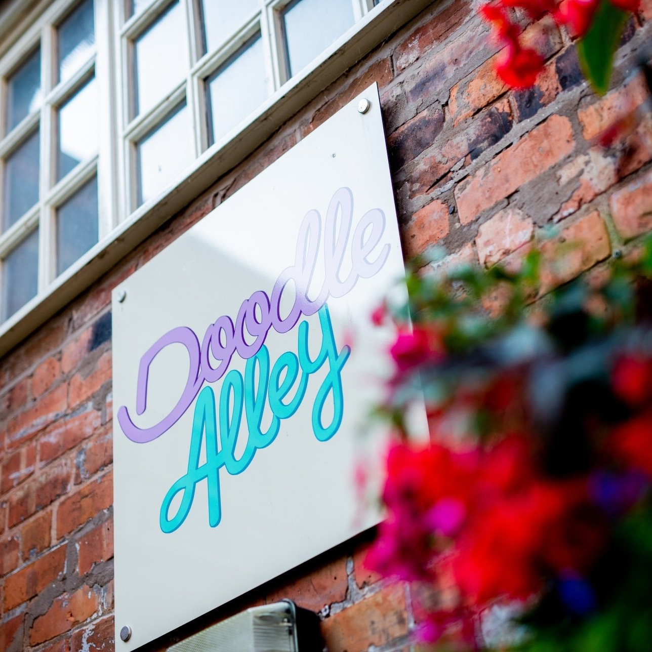 Doodle Alley Sign