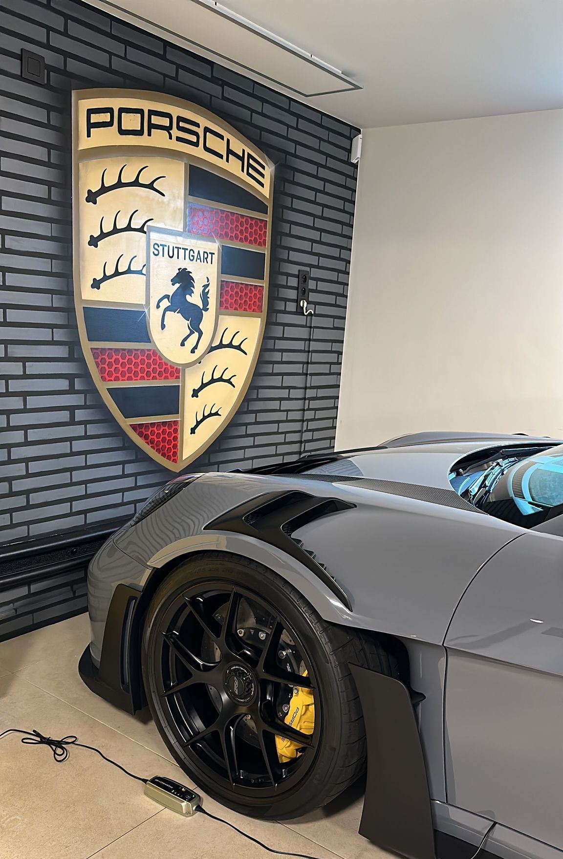 Porsche Logo