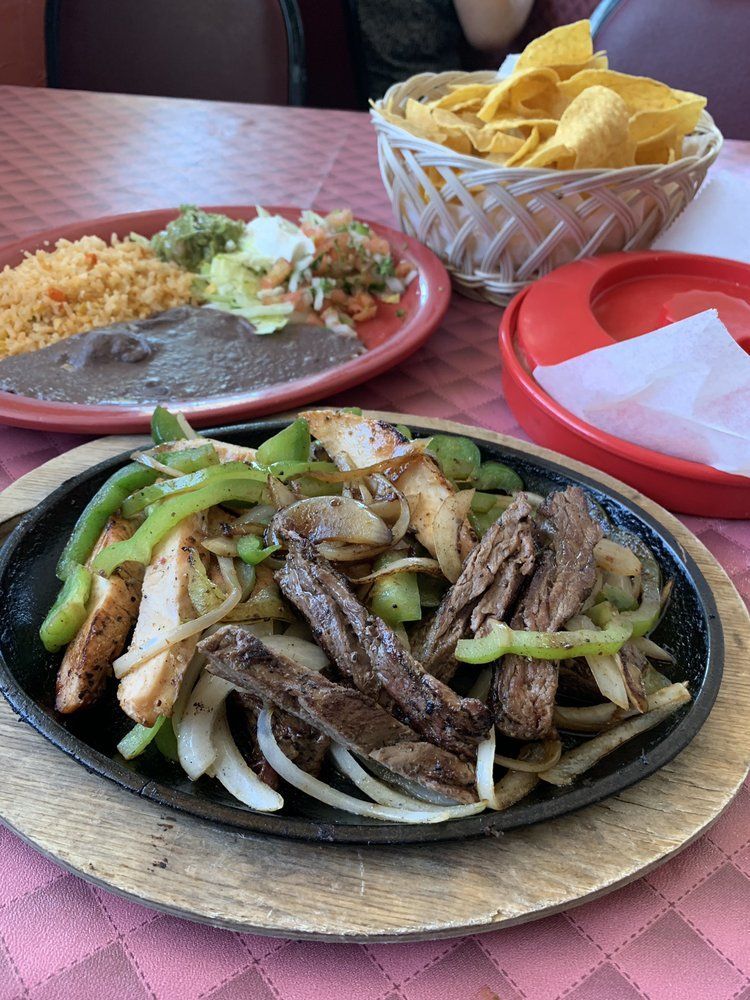 El Compadre Mexican Restaurant & Seafood business photo
