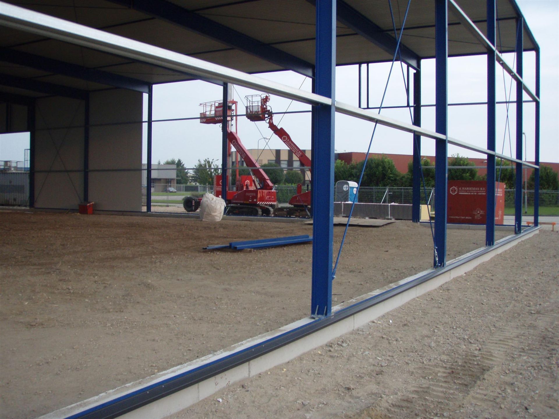 2009. Uitbreiding Elst