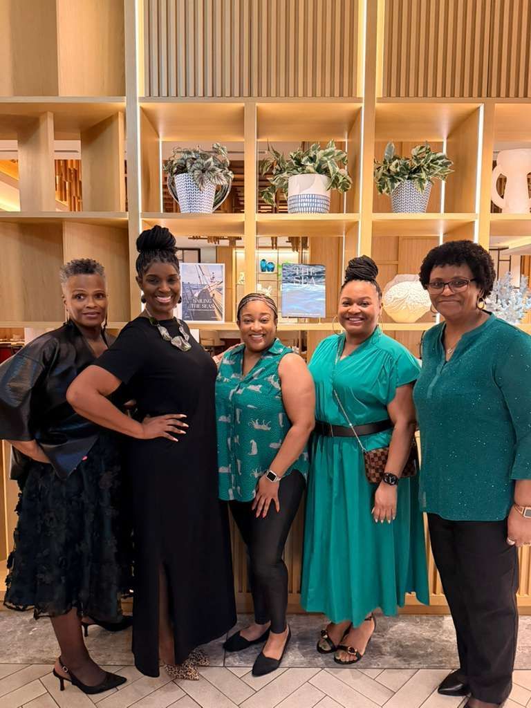 Black women travel group in Tokyo