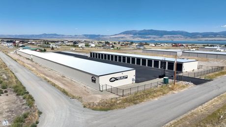 Lakeview Storage. Secure Boat & RV storage units in Townsend, Montana.