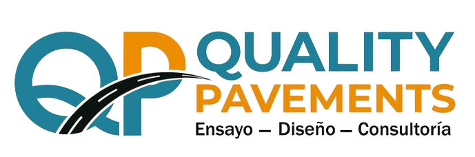 Logotipo de QP Quality Pavements con texto en color verde azulado y naranja y el lema “Ensayo – Diseño – Consultoría”