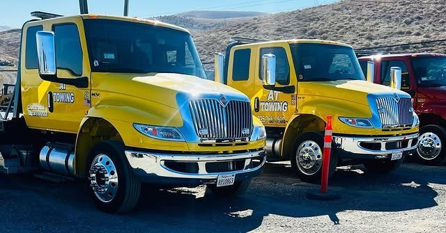 AT Towing heavy-duty recovery in progress