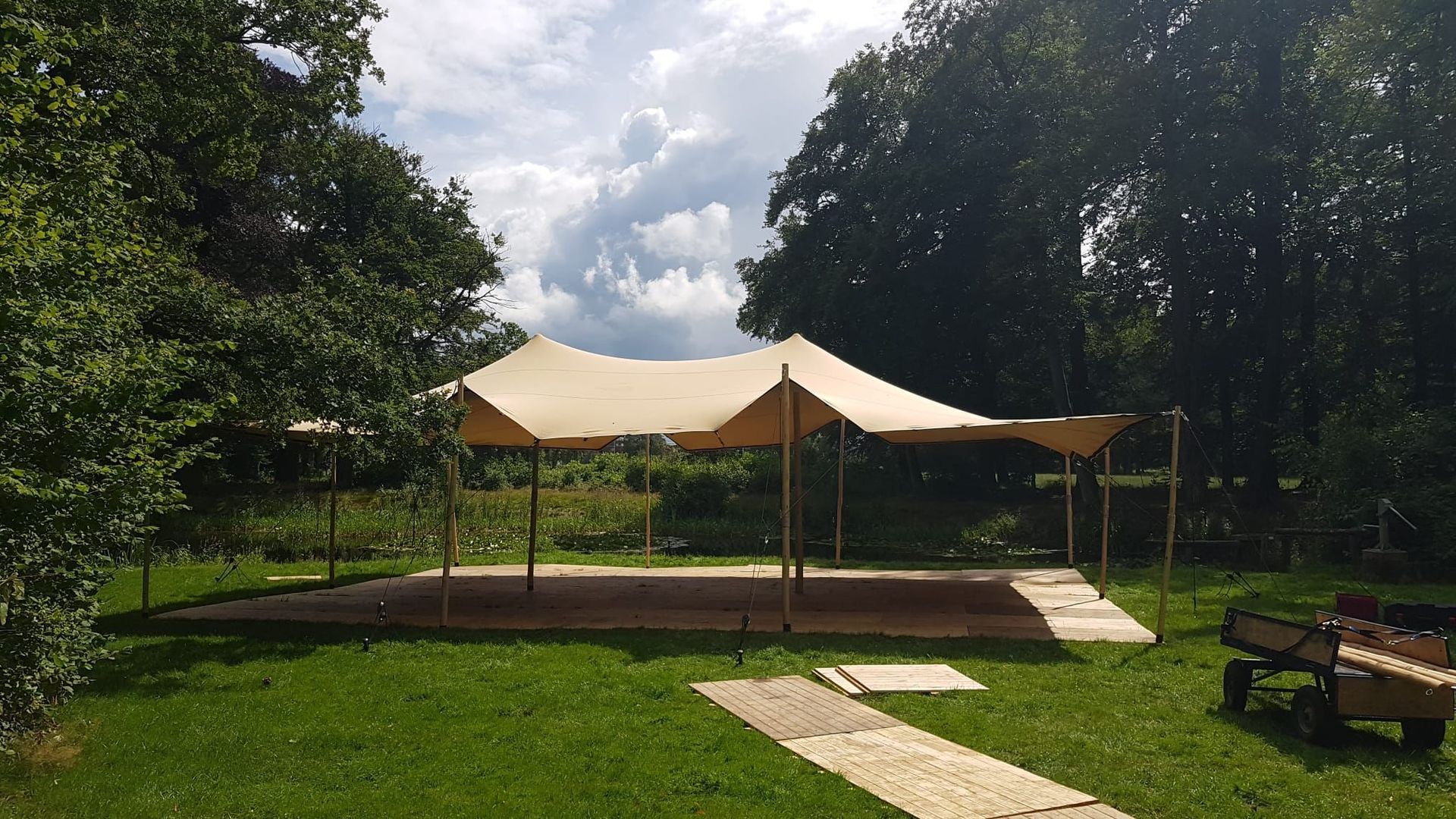 Feesttent huren Leeuwarden