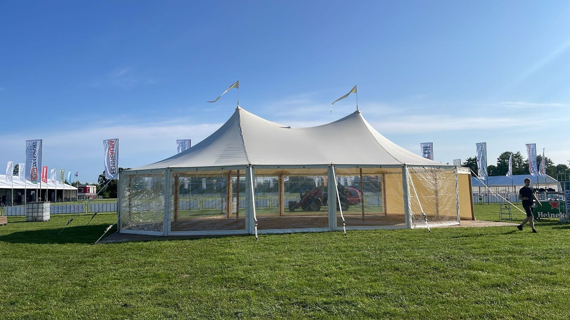 Sailclothtent voor trouwerij in Flevoland