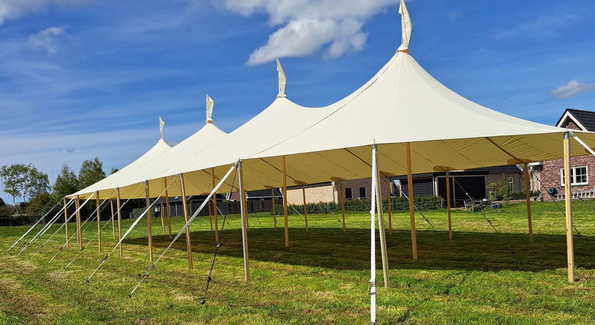 Sailclothtent 10x28 huren Flevoland
