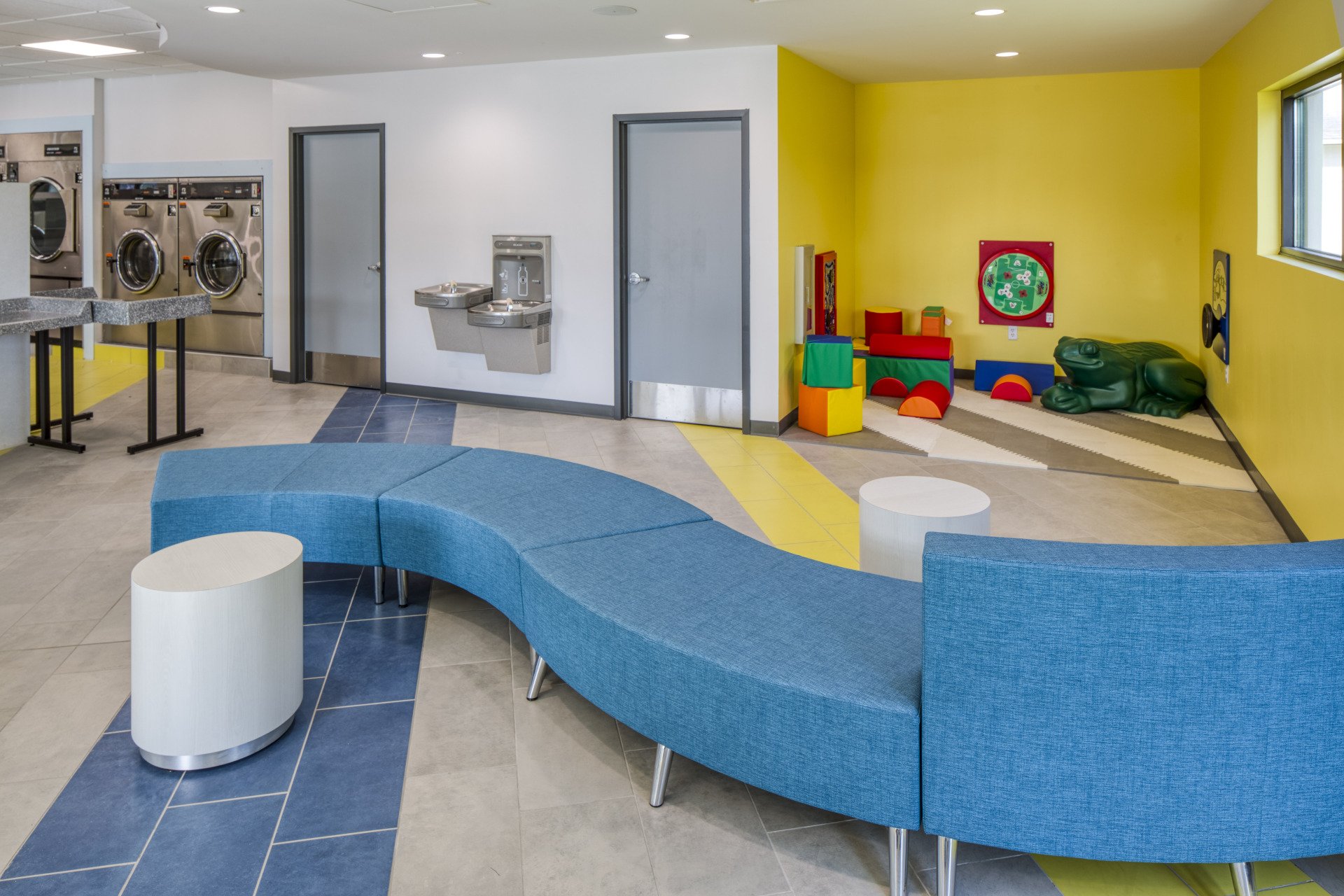 WASH ZONE a Family Friendly Tampa Laundromat