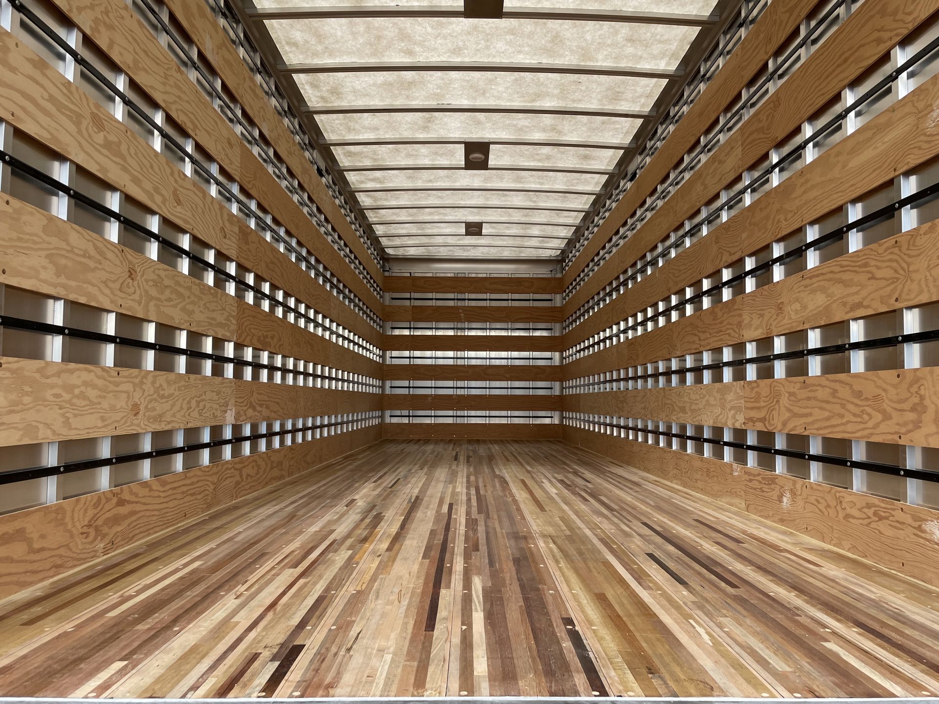 Furniture Delivery International Truck Body (ITB)