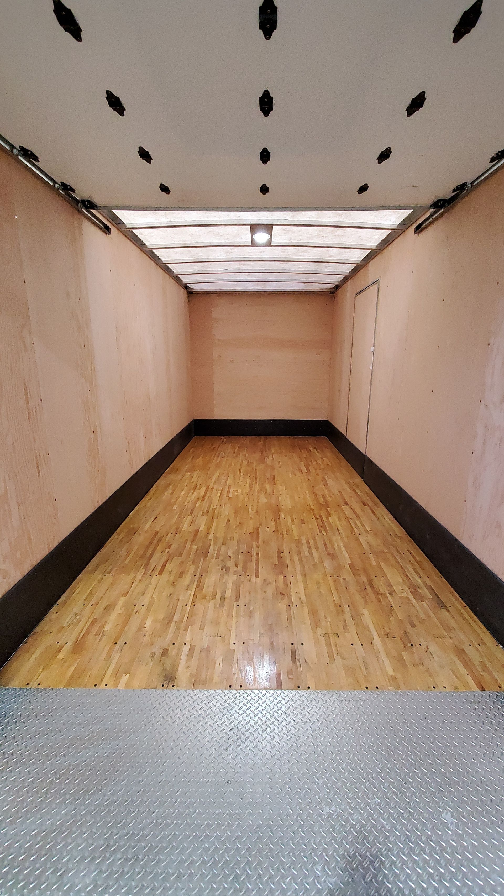 Dry Freight Back