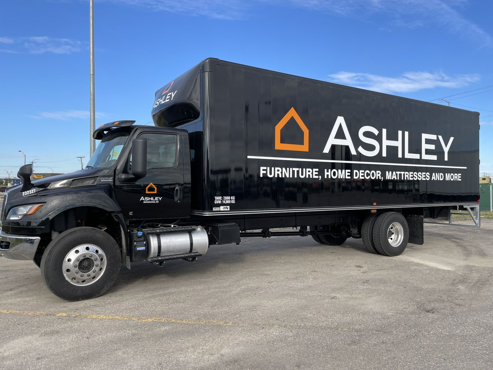 ITB Trucks - Furniture Delivery - Ashley Furniture - Side View