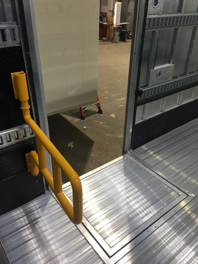 Laundry and Linen Truck Body - Stairs floor closed
