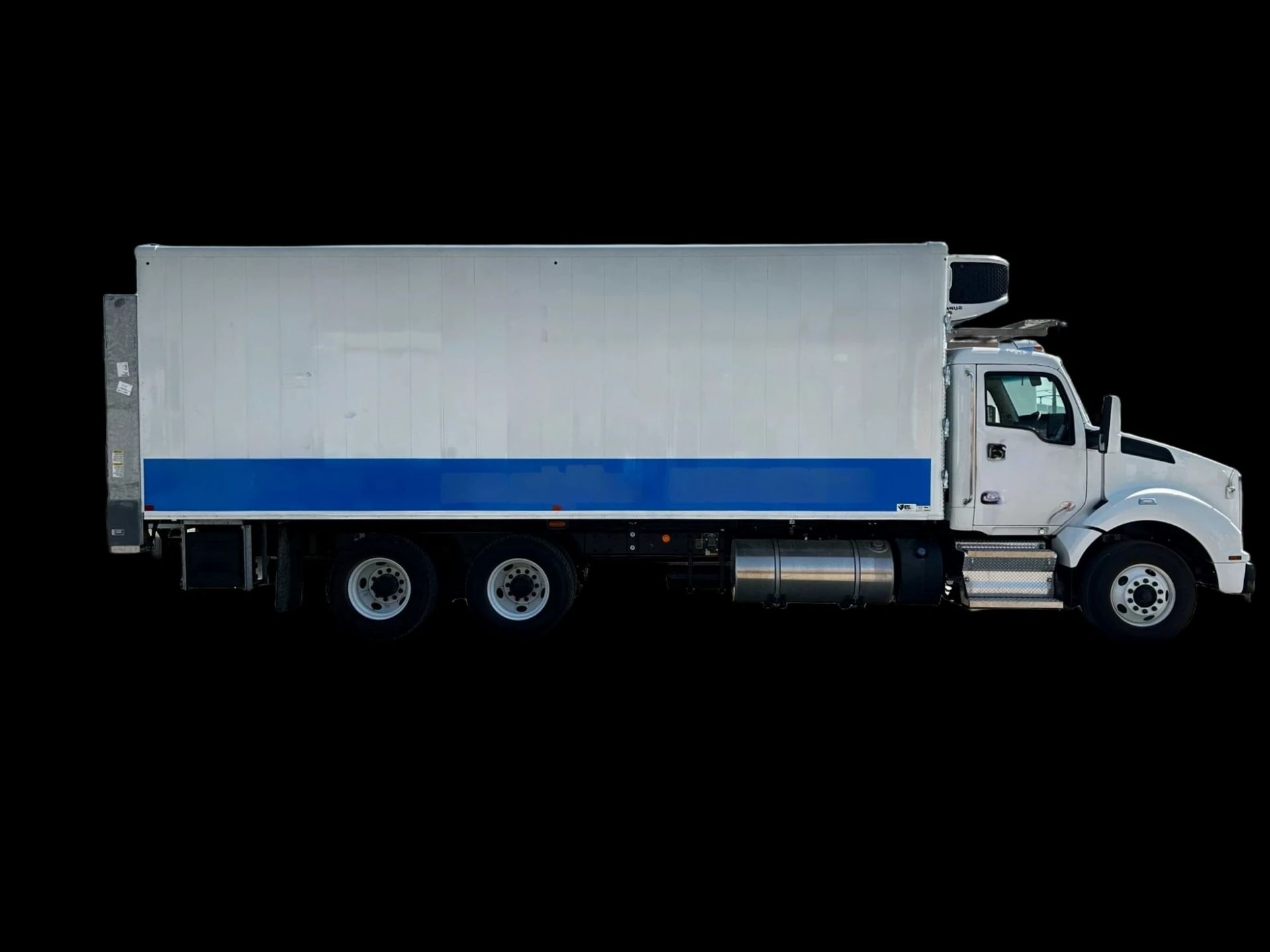 Refrigerated - Side view 3