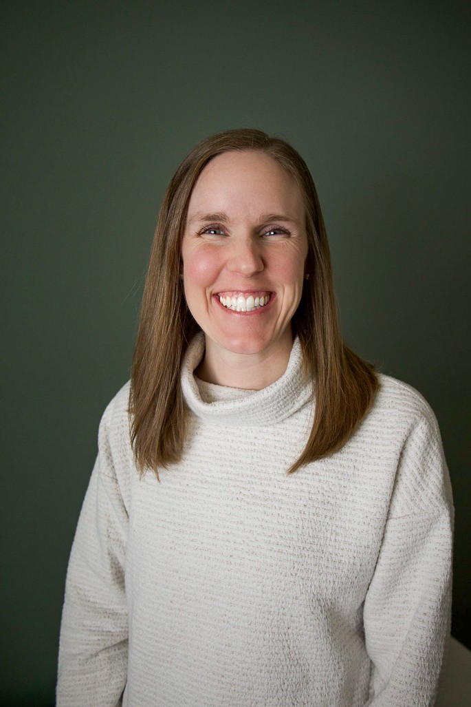  Dr. Shannon Matasovsky, PT, CMT 