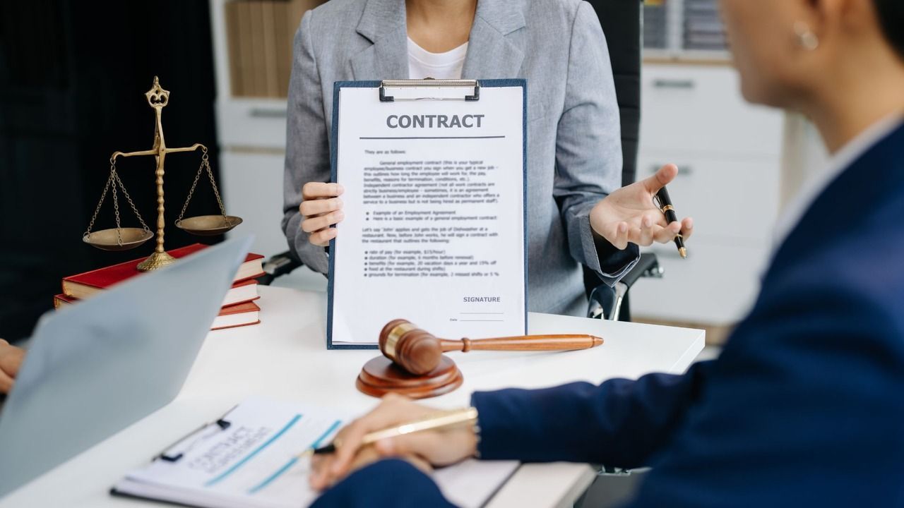 How Employees Can Identify and Document Violations
