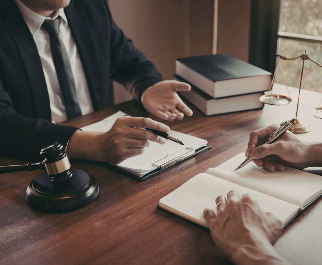 Red Flags That Mean You Should Talk to an Employment Attorney