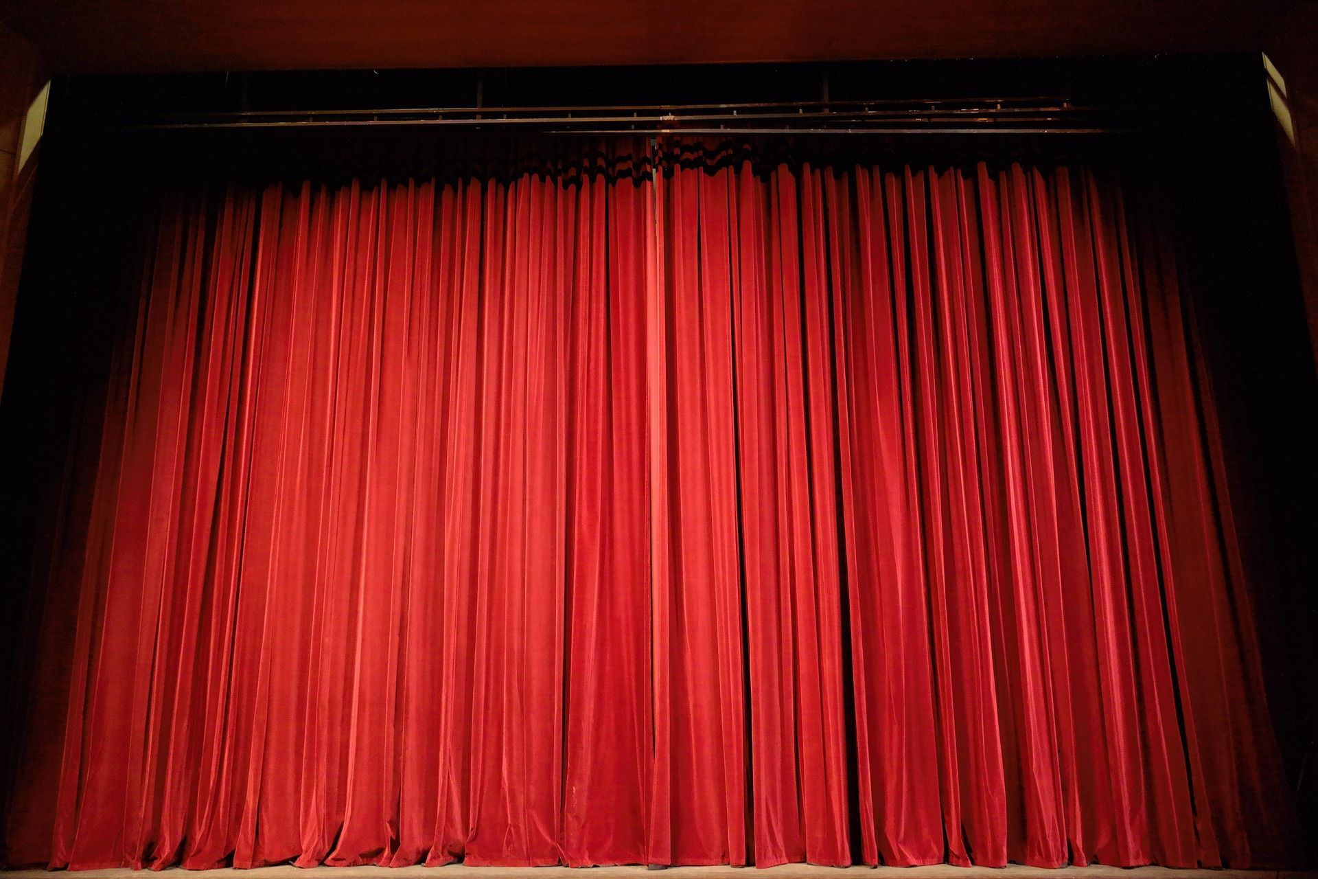 Curtain Cleaning - Emerald, QLD - OZ Clean Emerald City Curtain Cleaning - Emerald, QLD - OZ Clean Commercial