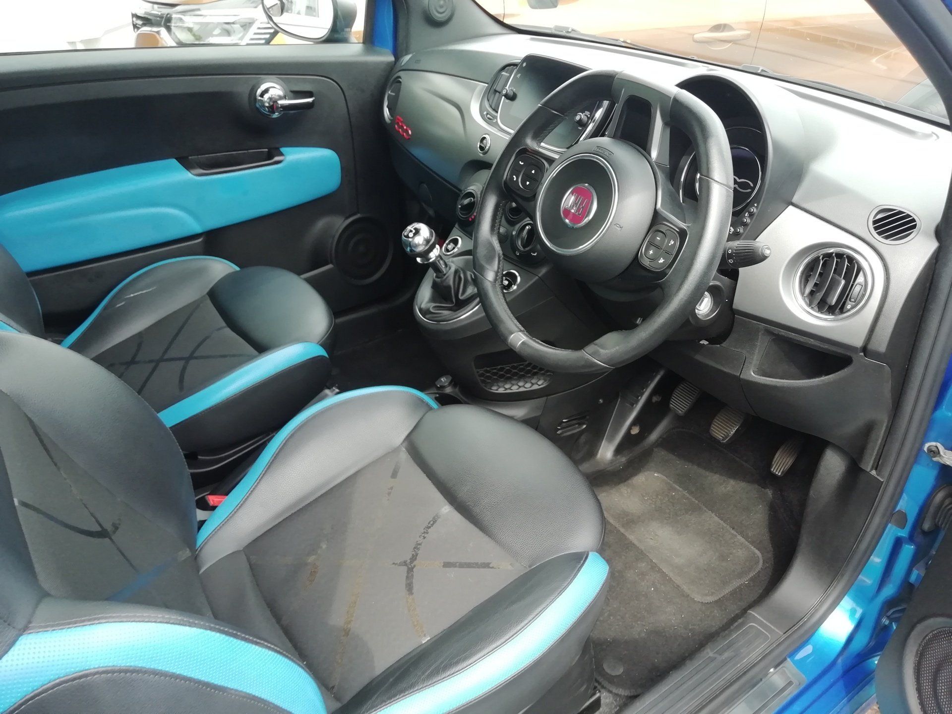 fiat 500 s interior