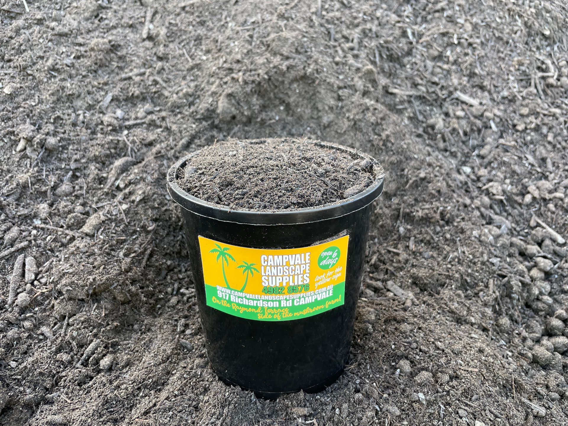 Premium Garden — Campvale, NSW — Campvale Landscape Supplies