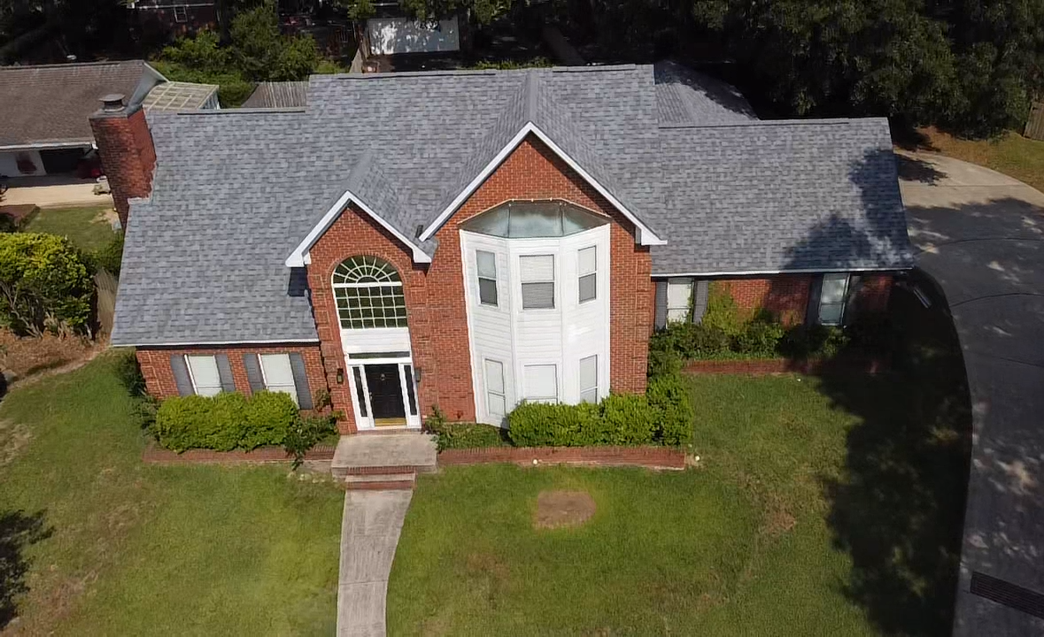 ElitePro Roofing and Construction Home