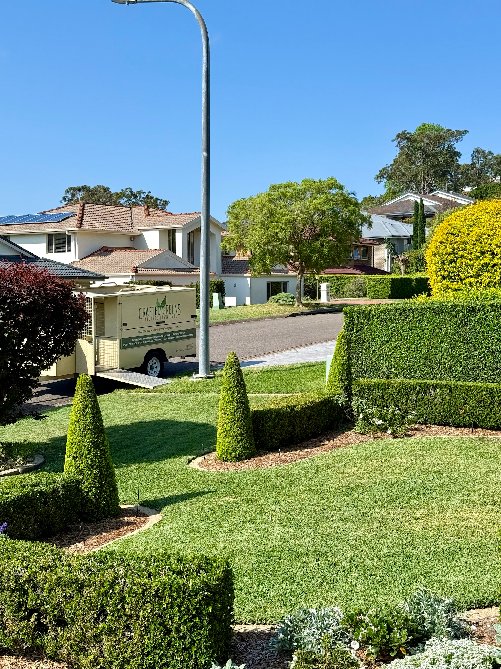 Lush Green Lawn Curving — Mow & Mulch Lawn & Garden Maintenance In Salamander Bay, NSW