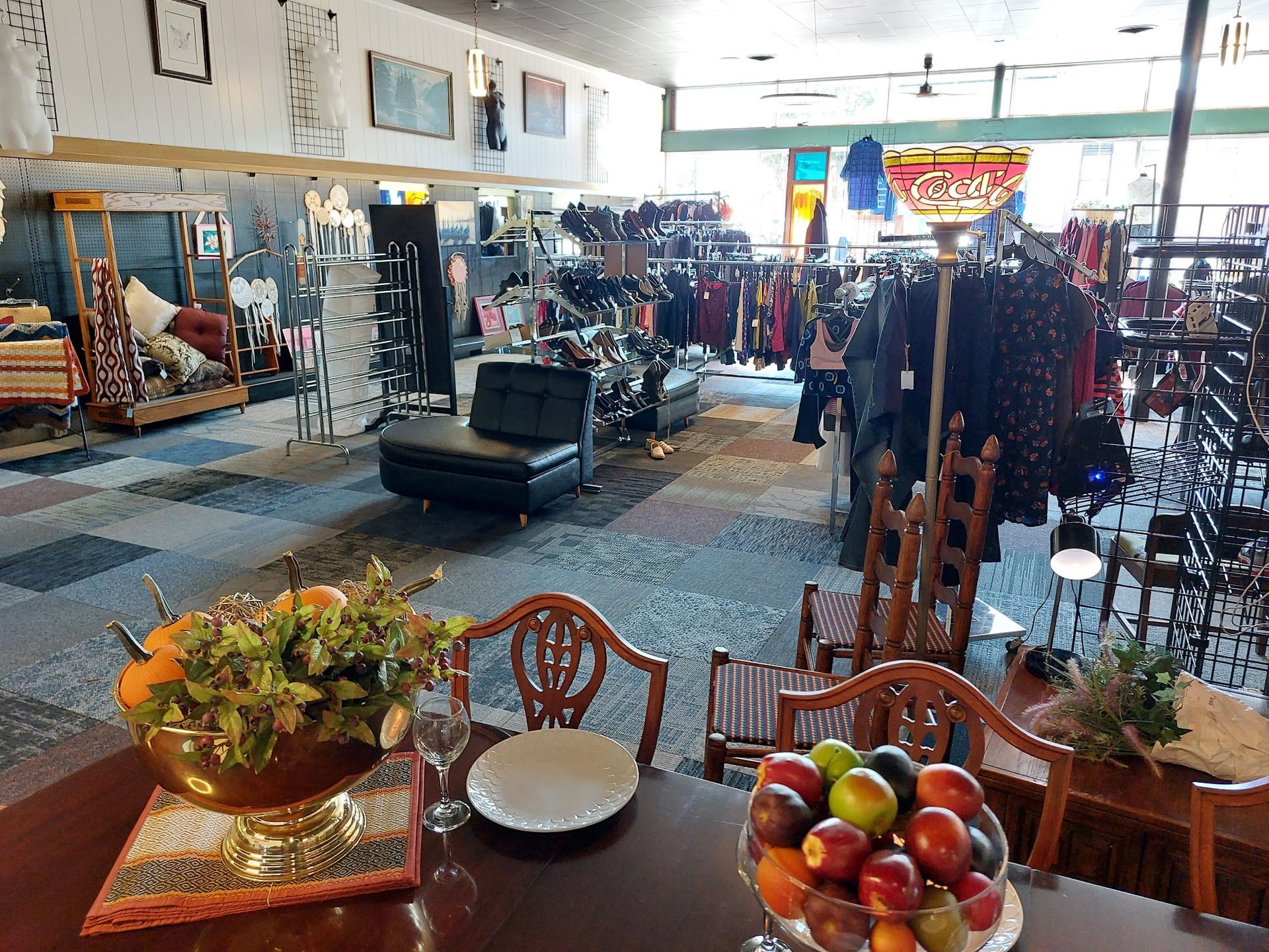 Many Moons Consignment Shop