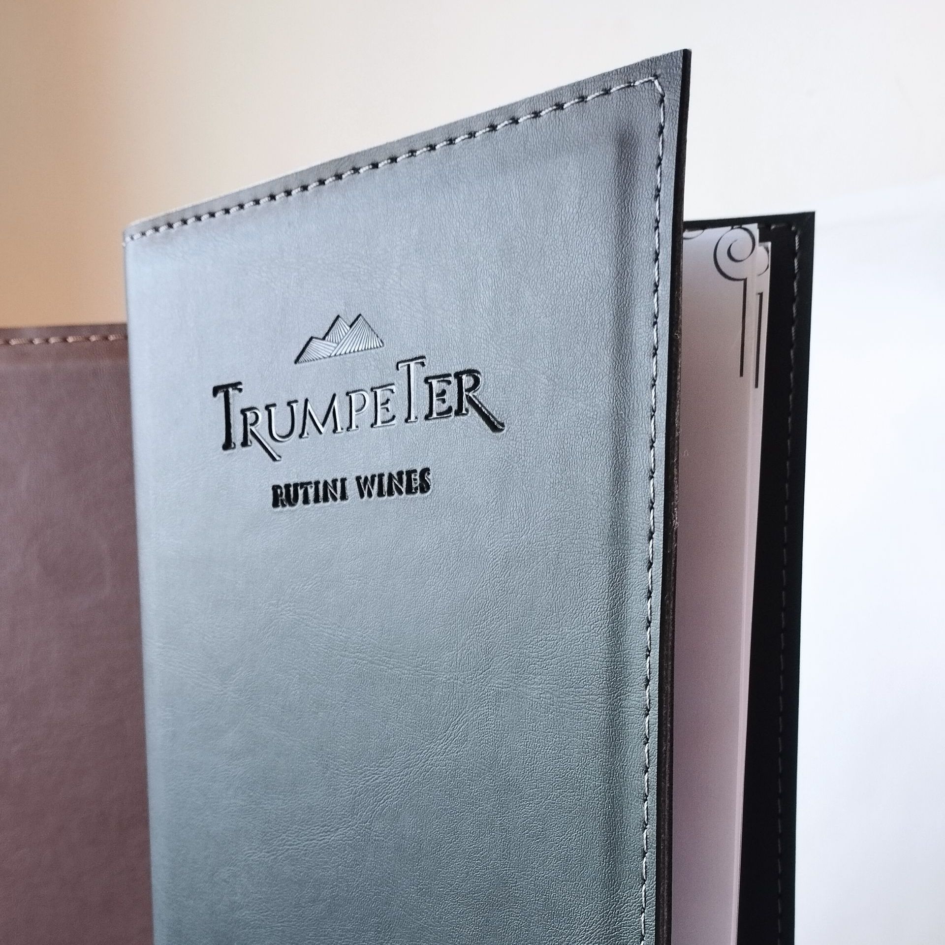 carta menu en ecocuero np cueros