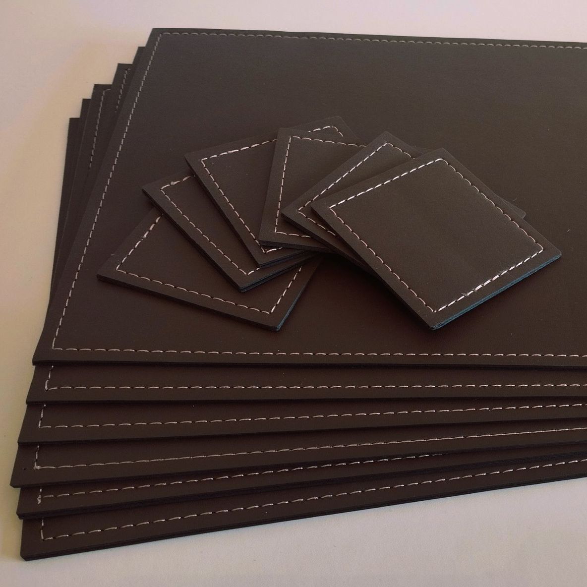 manteles  individuales en ecocuero np cueros